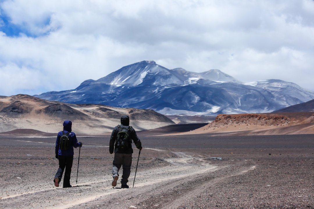 /desierto-de-atacama-brilla-en-los-world-travel-awards-2025