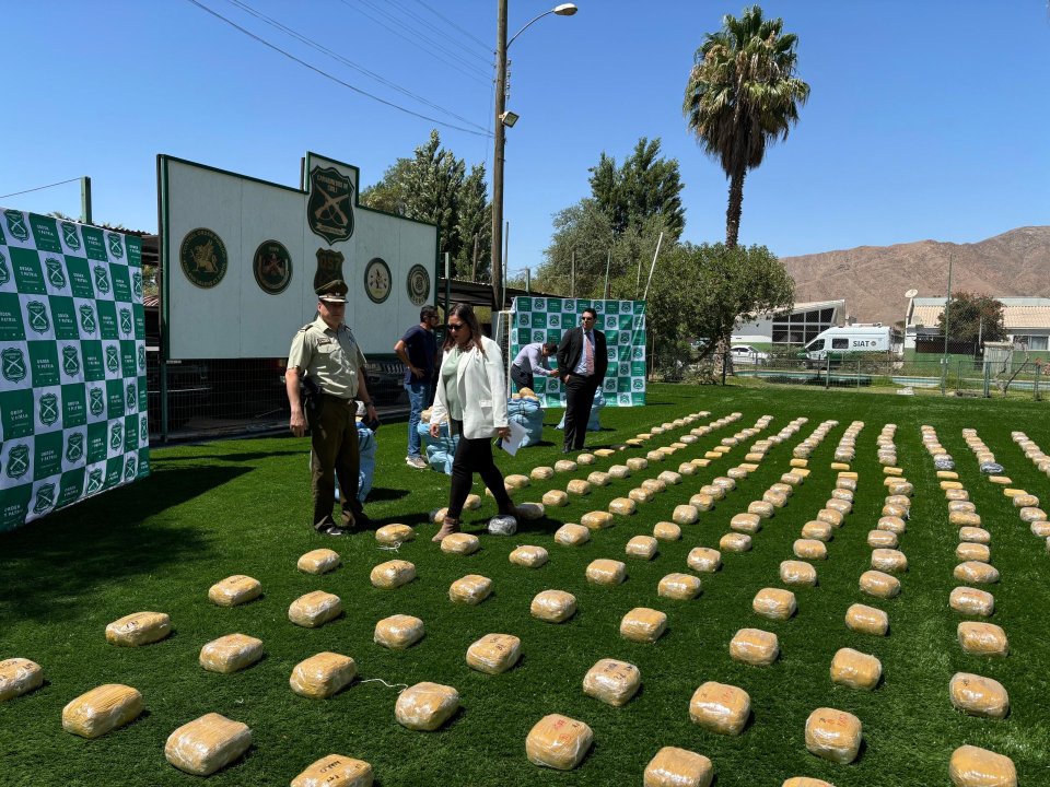 /nuevo-golpe-historico-al-narcotrafico-en-la-ruta-5-norte-carabineros