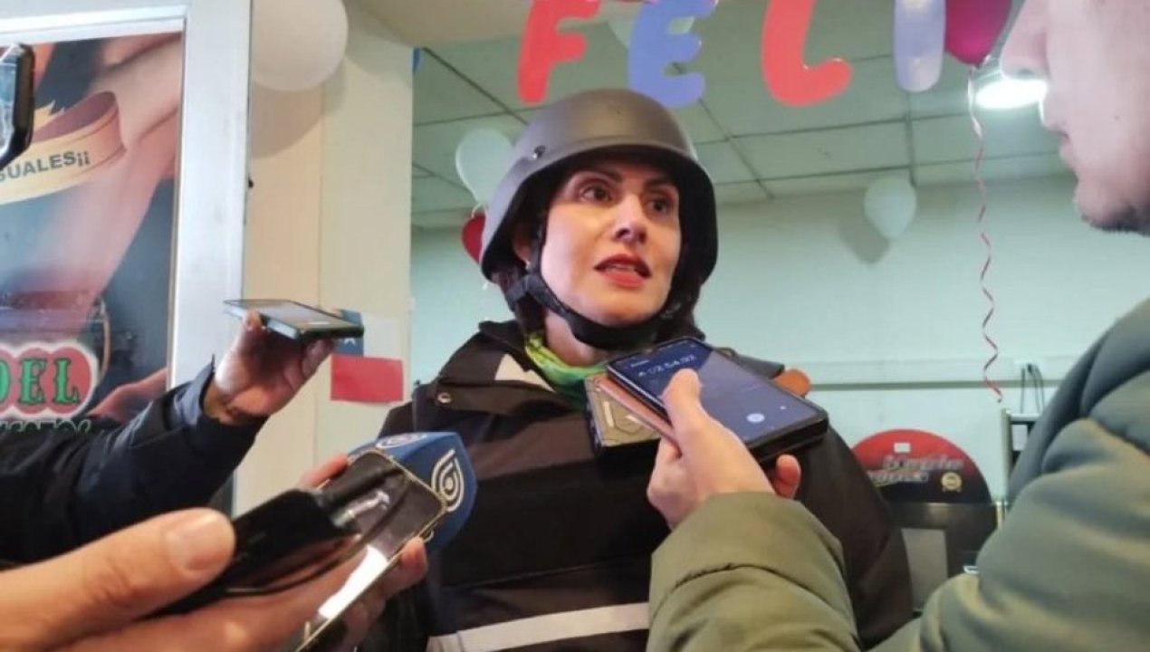 /local/municipio-de-puerto-montt-descarta-doble-sueldo-de-directora-de-seguridad