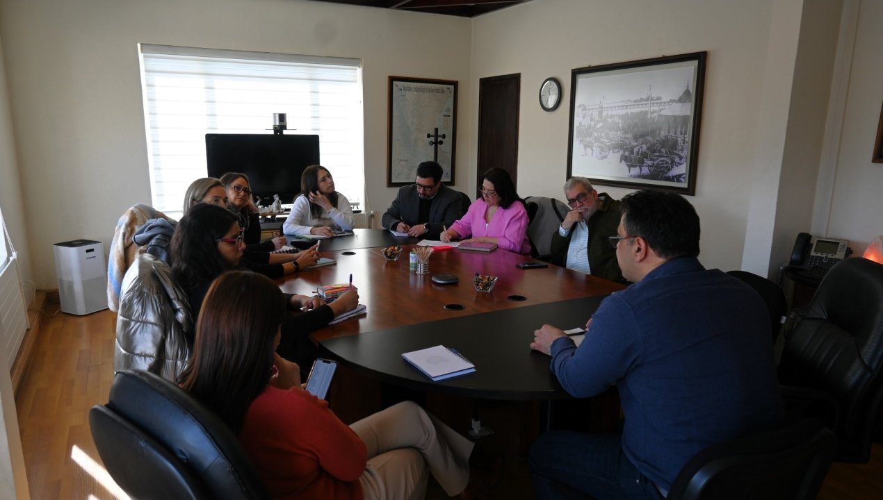 /actores-del-turismo-en-magallanes-se-reunieron-en-la-epaustral