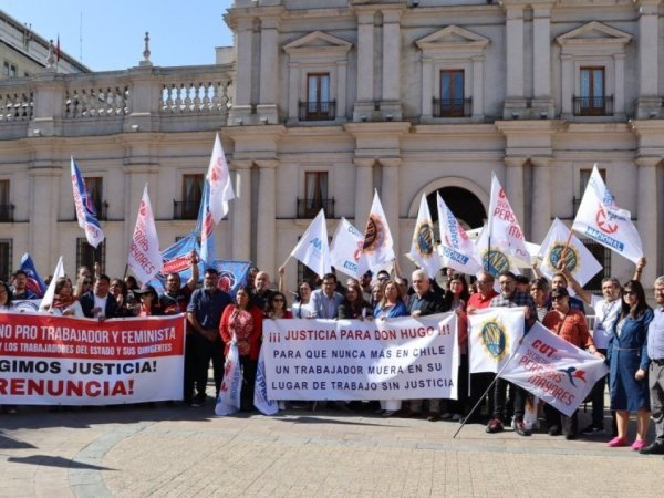 Exigen salida de directora administrativa de la presidencia tras muerte de gásfiter