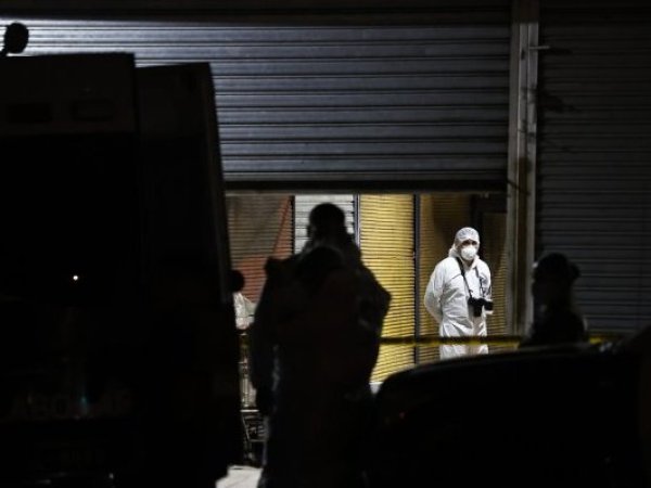Hombre murió tras el desplome de un muro en un club nocturno