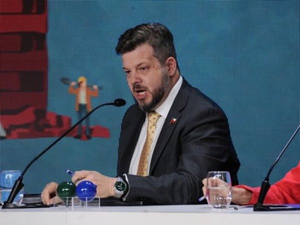 Johannes Kaiser propone instaurar ley marcial en zonas críticas si llega a La Moneda