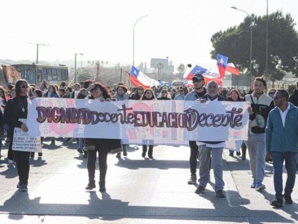 Titularidad docente quedó a un paso de convertirse en ley y será permanente