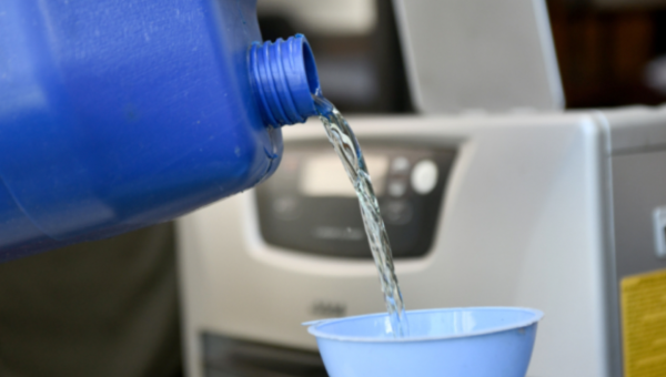 Enap informa que la parafina sube 107 pesos por litro