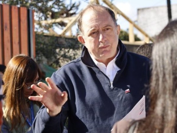 Polémica por dichos de ministro Poduje contra Ley de Humedales