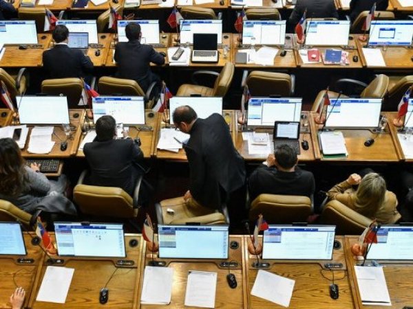 Cámara aprueba en general proyecto de reconstrucción nacional del Gobierno