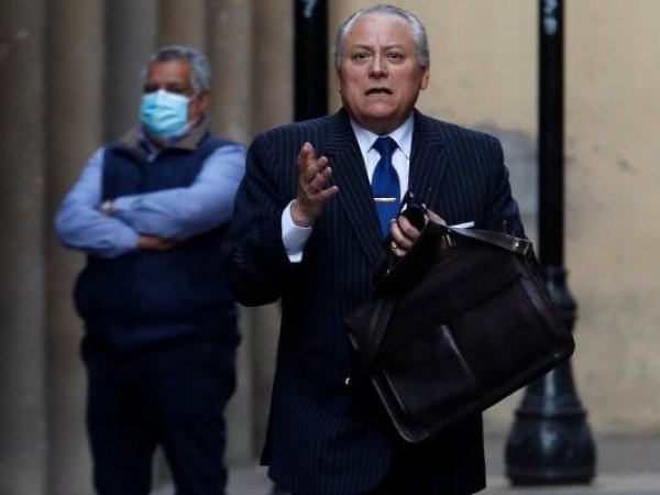 Asaltante muere tras turbazo a casa del ex presidente del Tribunal Constitucional Iván Aróstica
