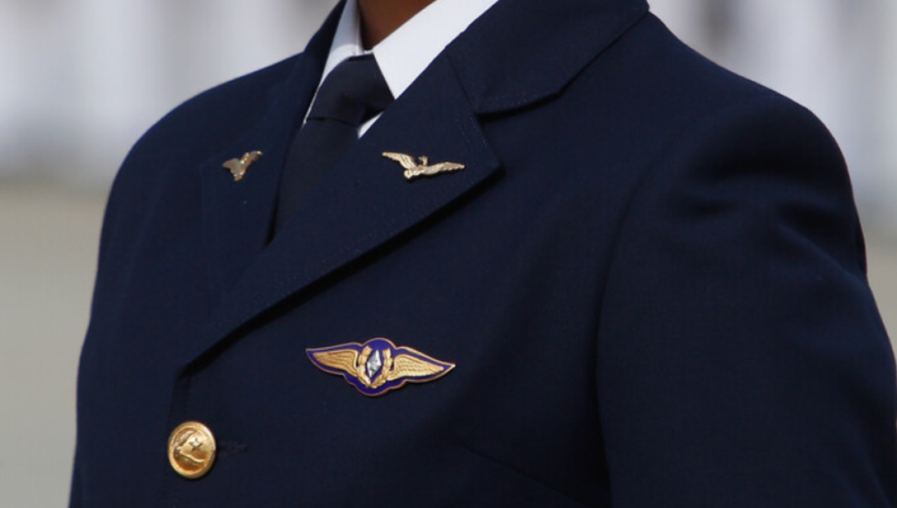 /magazine/filtraron-imagenes-intimas-de-oficial-de-la-fach-hubo-expulsado